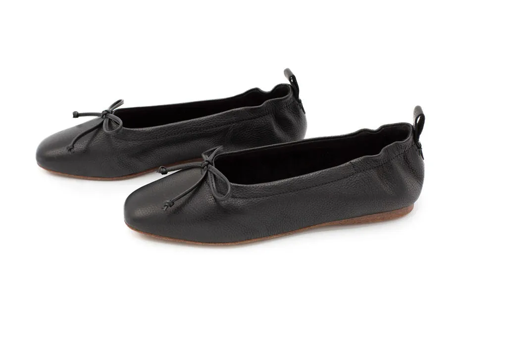 Barney Black Grainy Leather