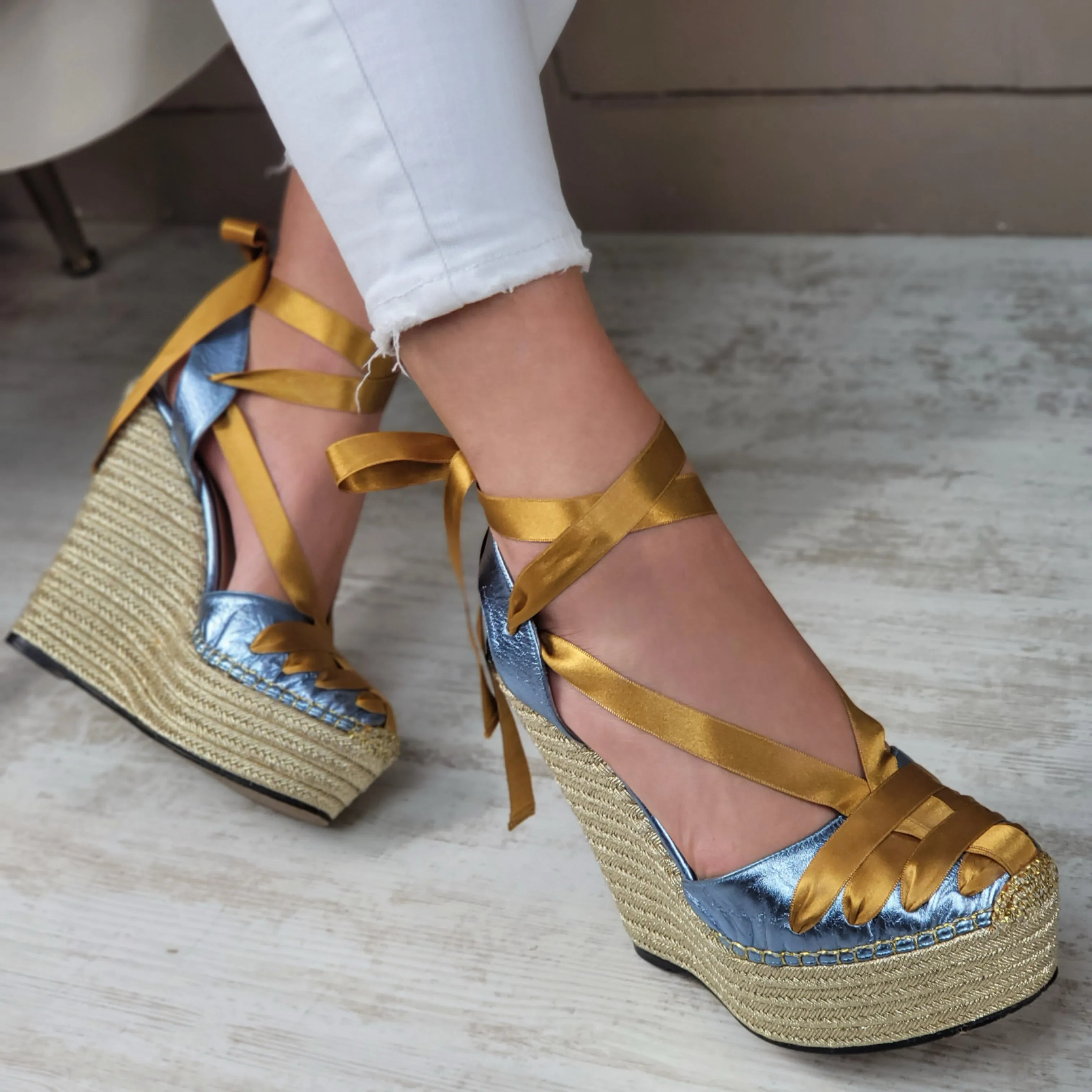 GUCCI ALEXIS ESPADRILLE WEDGE HEELS EU 38/ UK 5